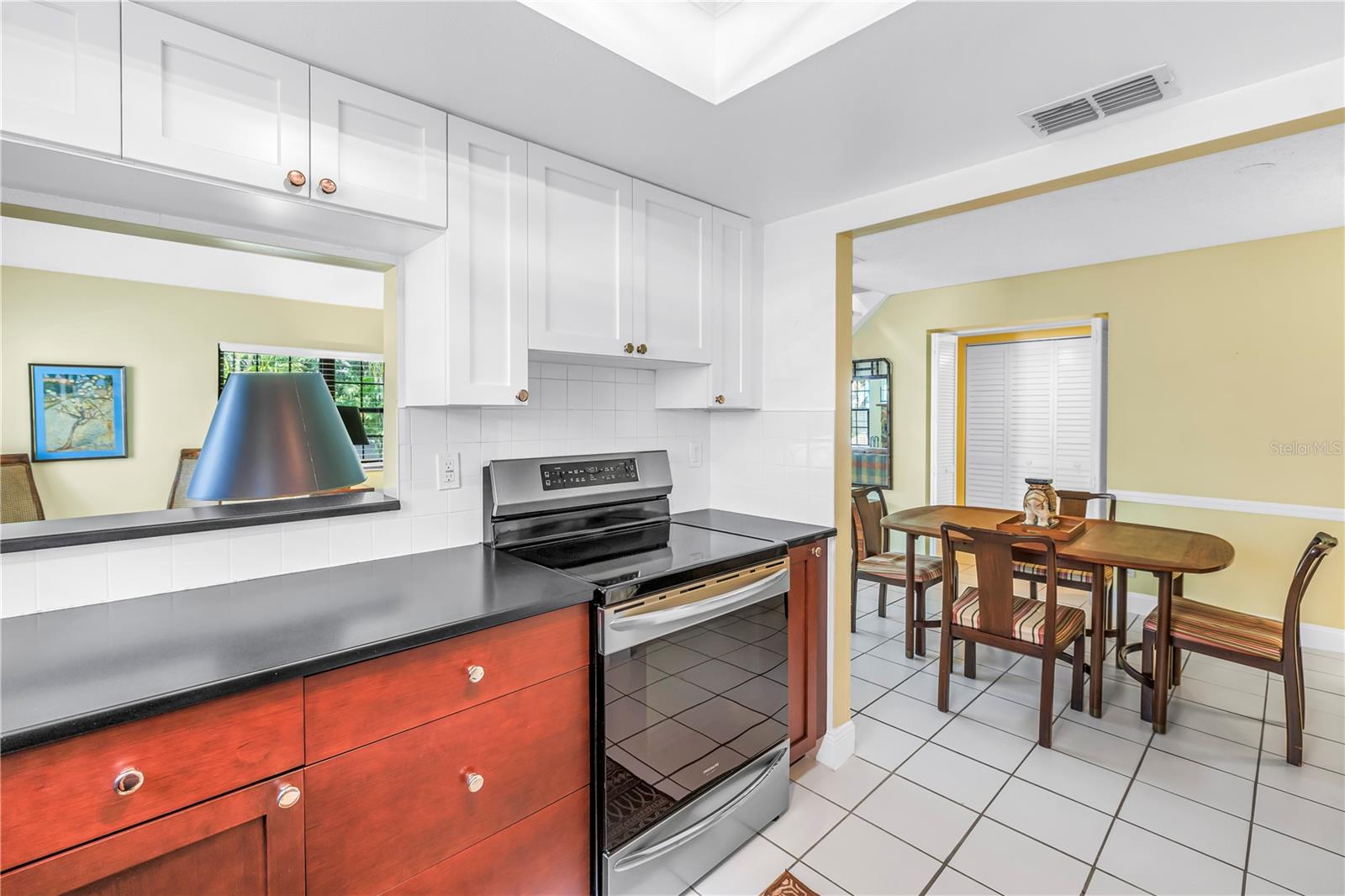 Image 15 of 30 For 5861 Calais Boulevard N 1