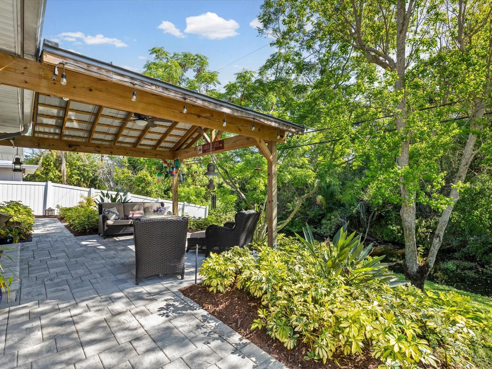 Image 29 of 37 For 1405 Embassy Drive