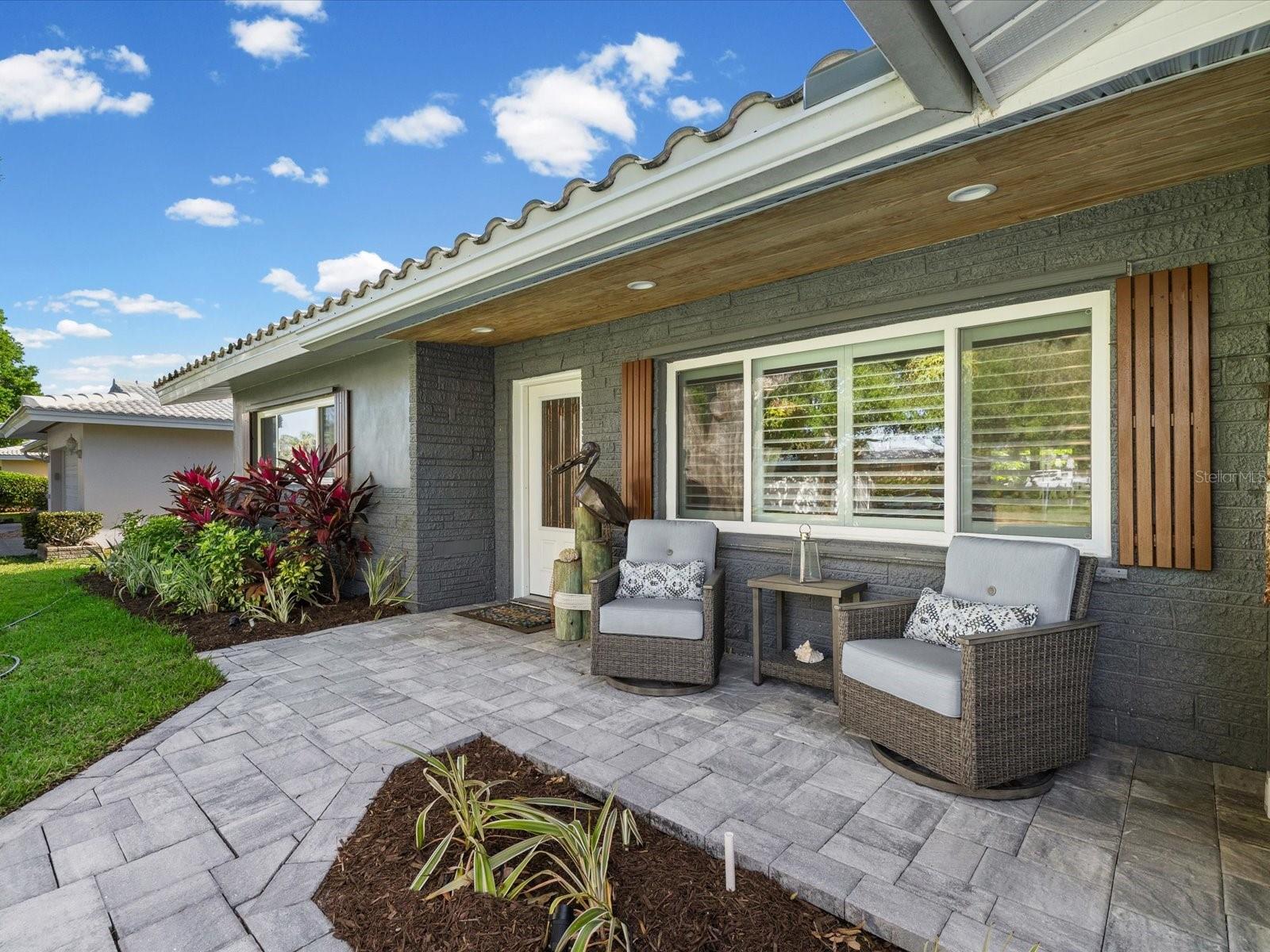 Image 4 of 37 For 1405 Embassy Drive