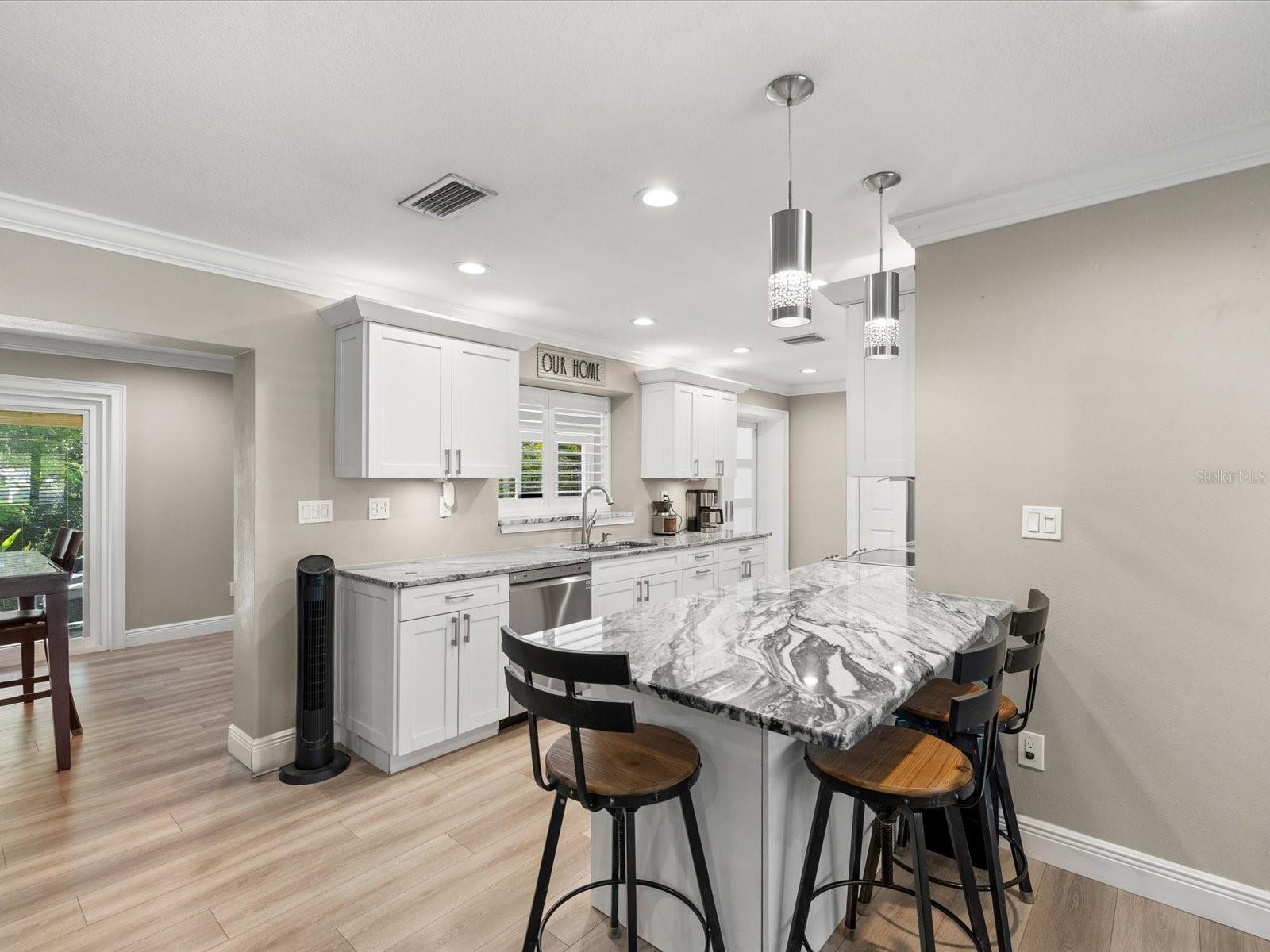 Image 9 of 37 For 1405 Embassy Drive