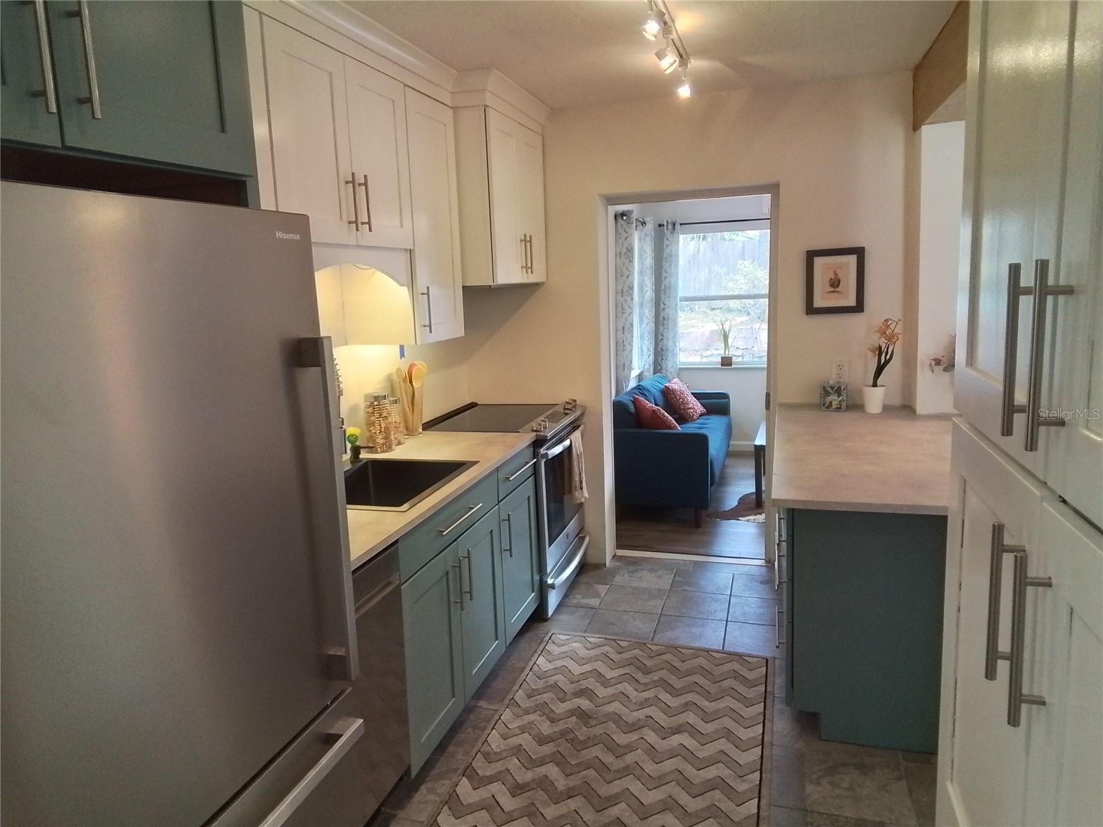 Image 3 of 11 For 5487 70th Way N