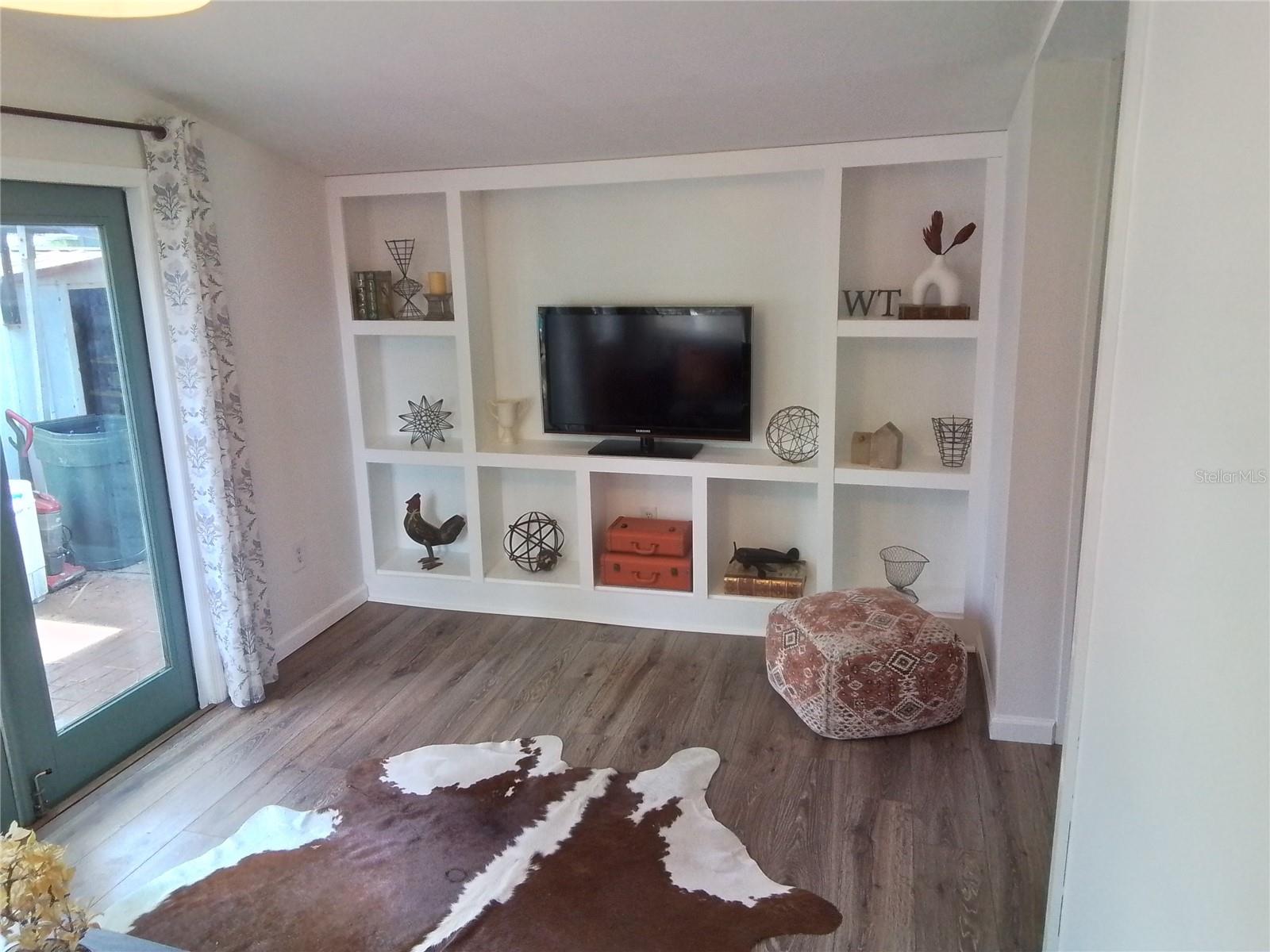 Image 5 of 11 For 5487 70th Way N