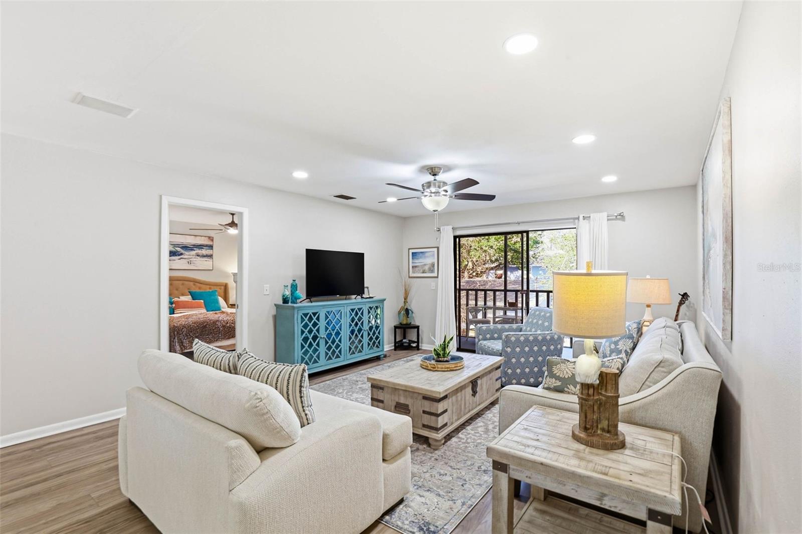 Image 18 of 56 For 101 Lake Avenue Ne 215