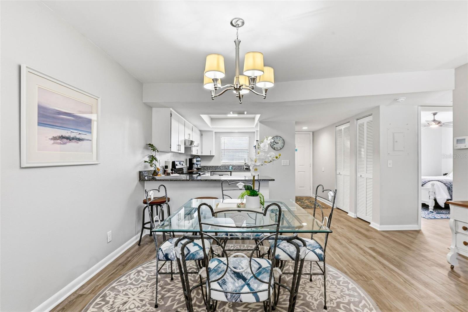 Image 24 of 56 For 101 Lake Avenue Ne 215