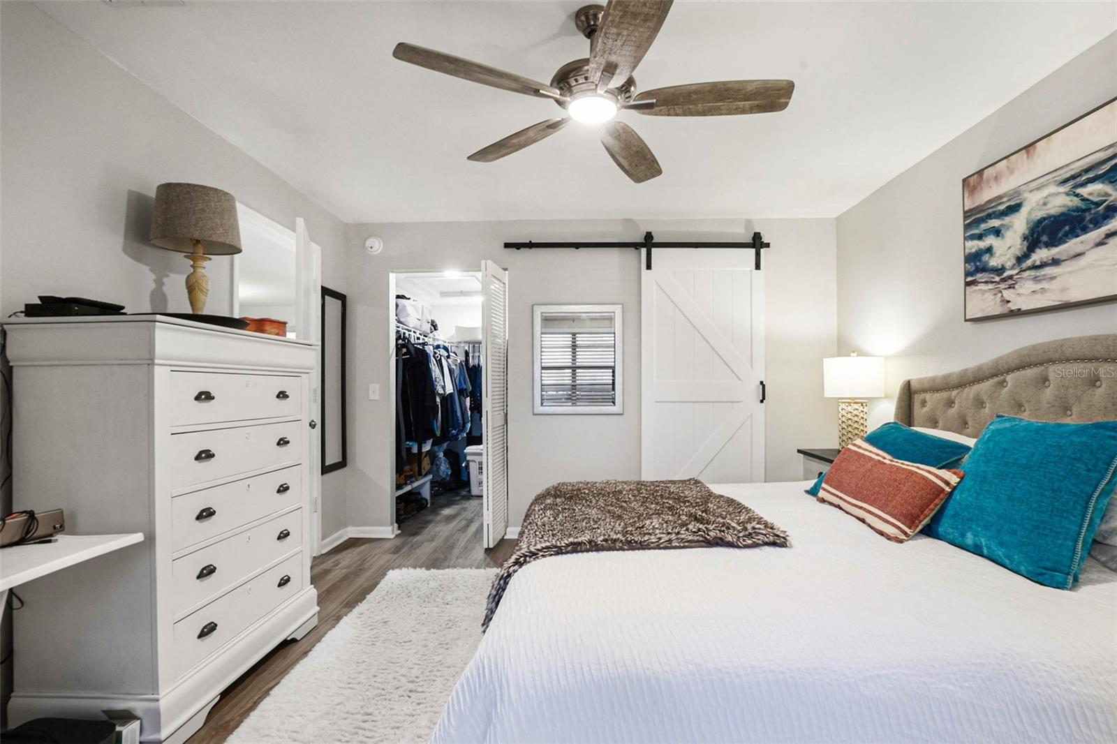 Image 37 of 56 For 101 Lake Avenue Ne 215