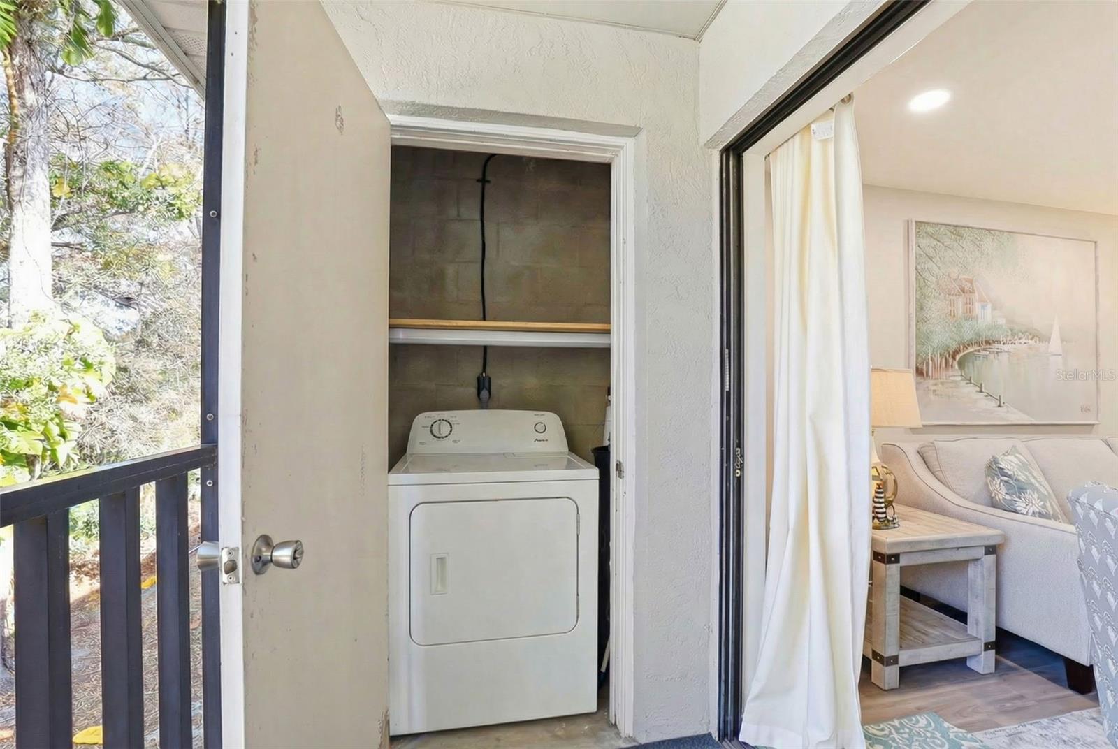 Image 42 of 56 For 101 Lake Avenue Ne 215