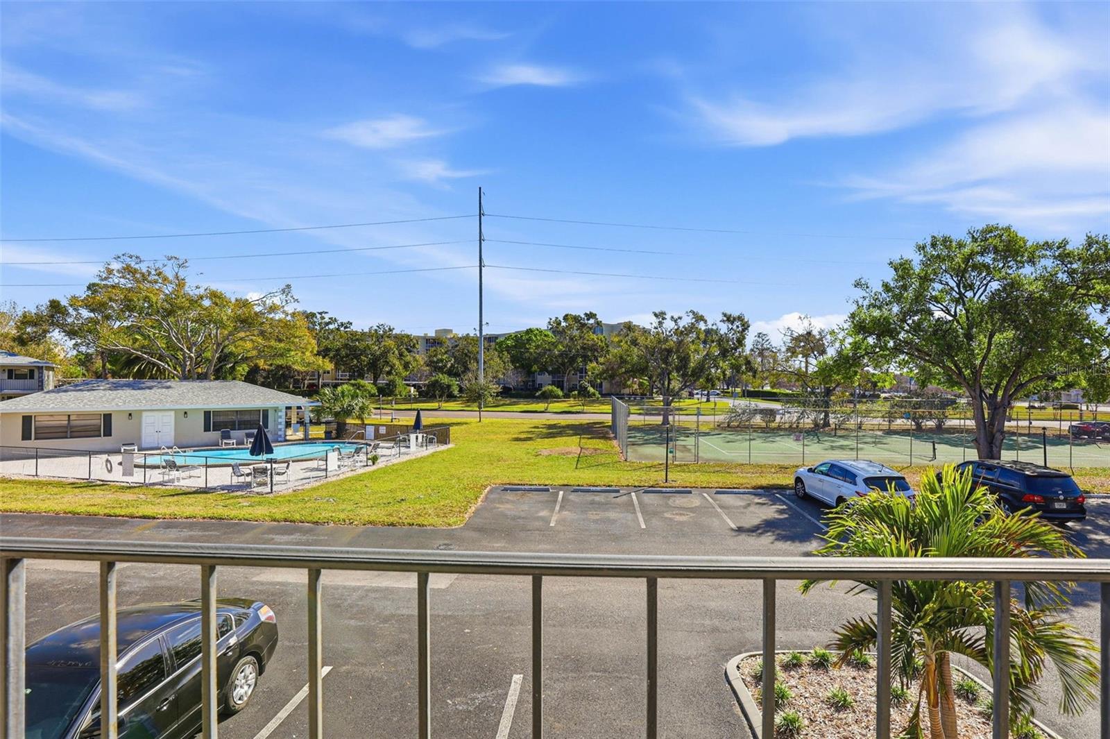 Image 43 of 56 For 101 Lake Avenue Ne 215