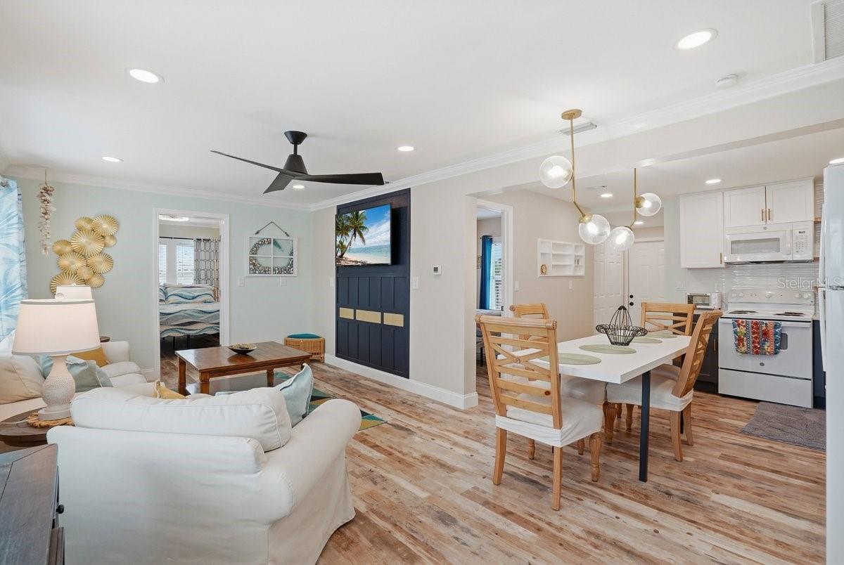 Image 3 of 32 For 118 92nd Avenue