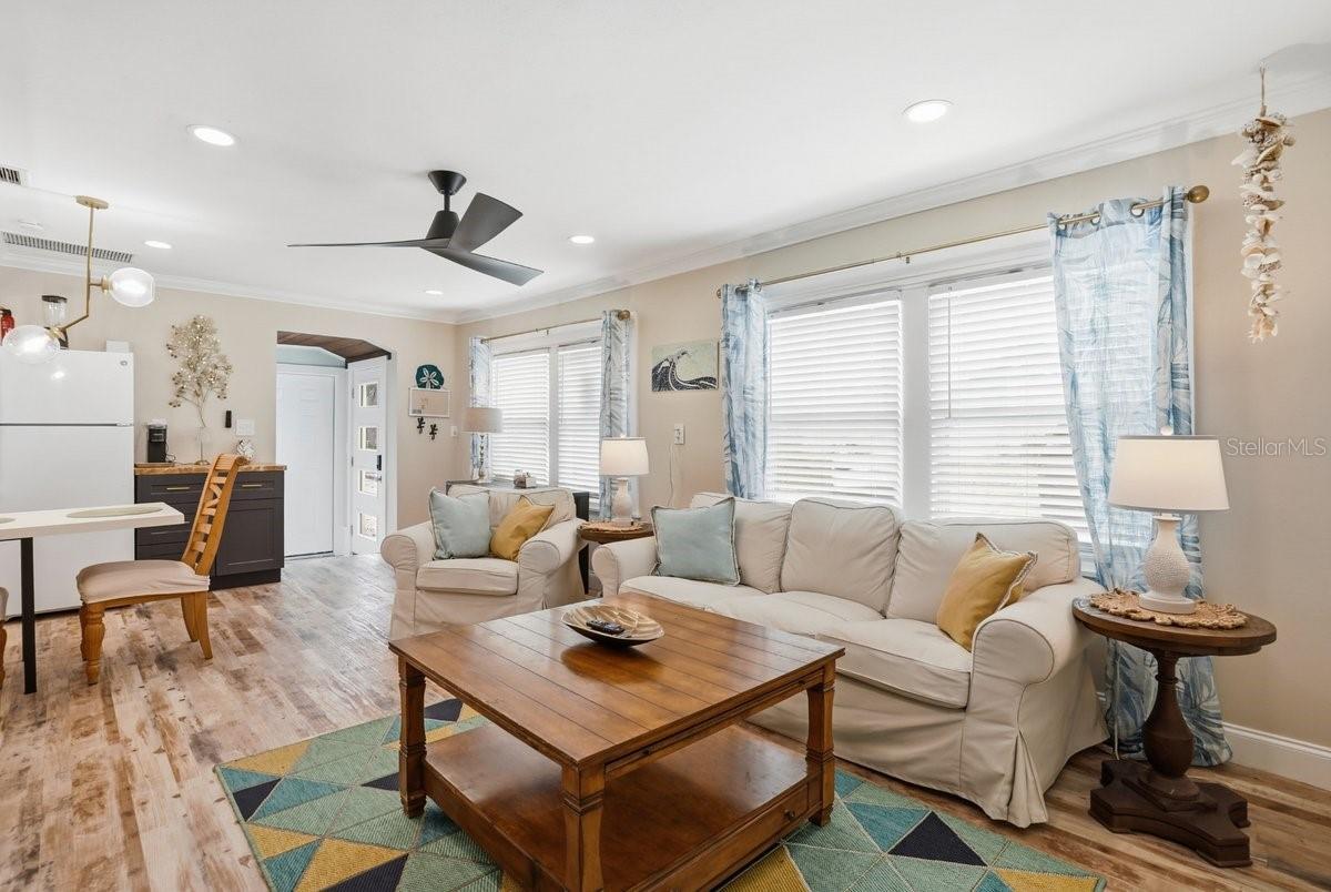 Image 4 of 32 For 118 92nd Avenue