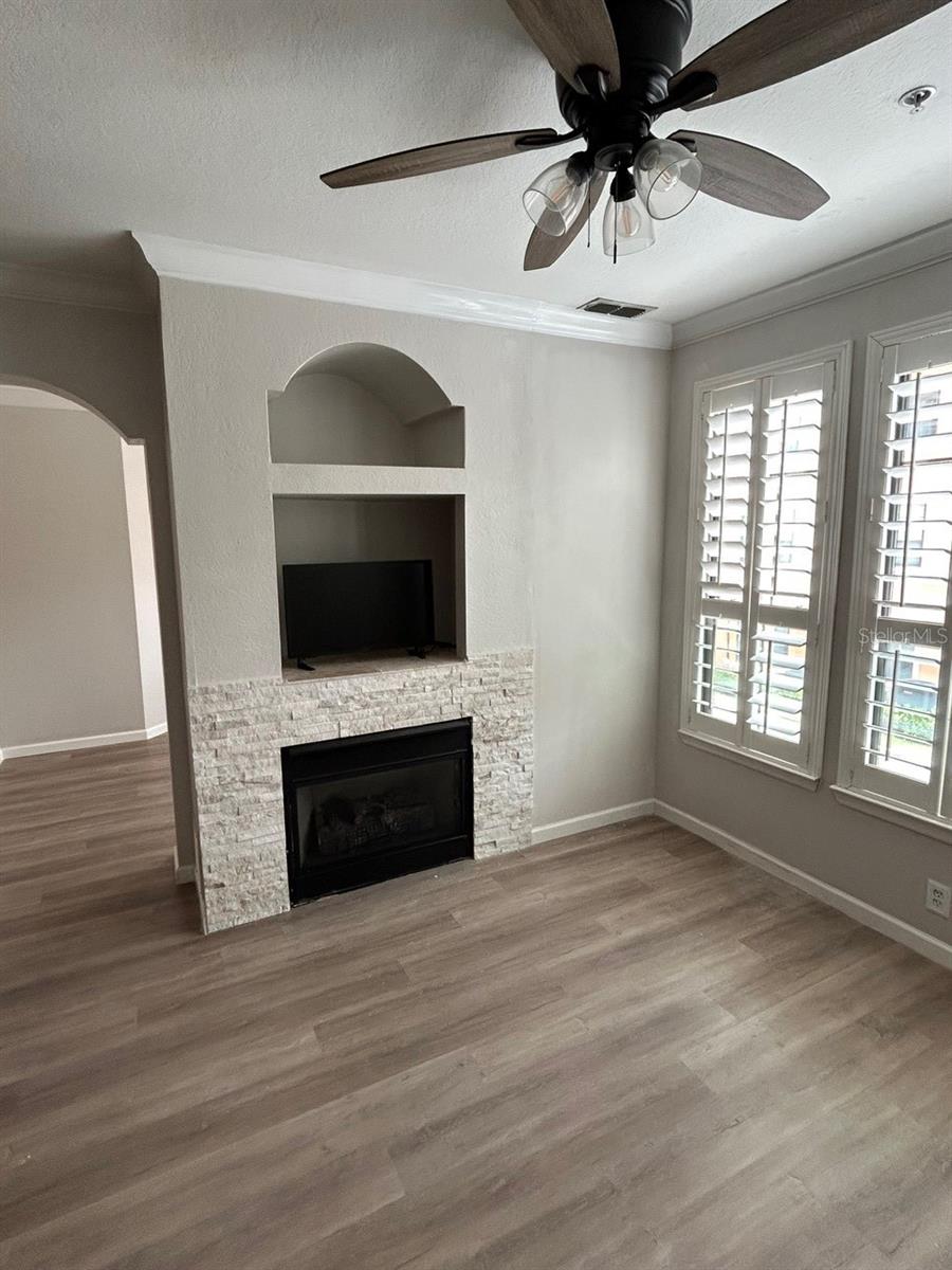 Image 11 of 37 For 2725 Via Cipriani  722a