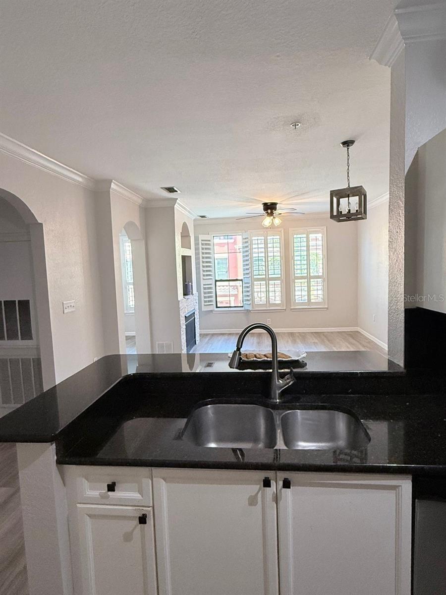 Image 6 of 37 For 2725 Via Cipriani  722a