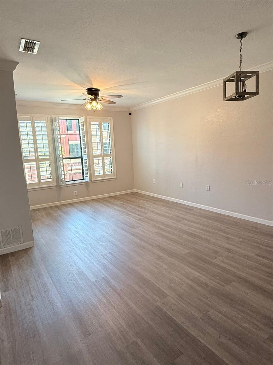 Image 7 of 37 For 2725 Via Cipriani  722a