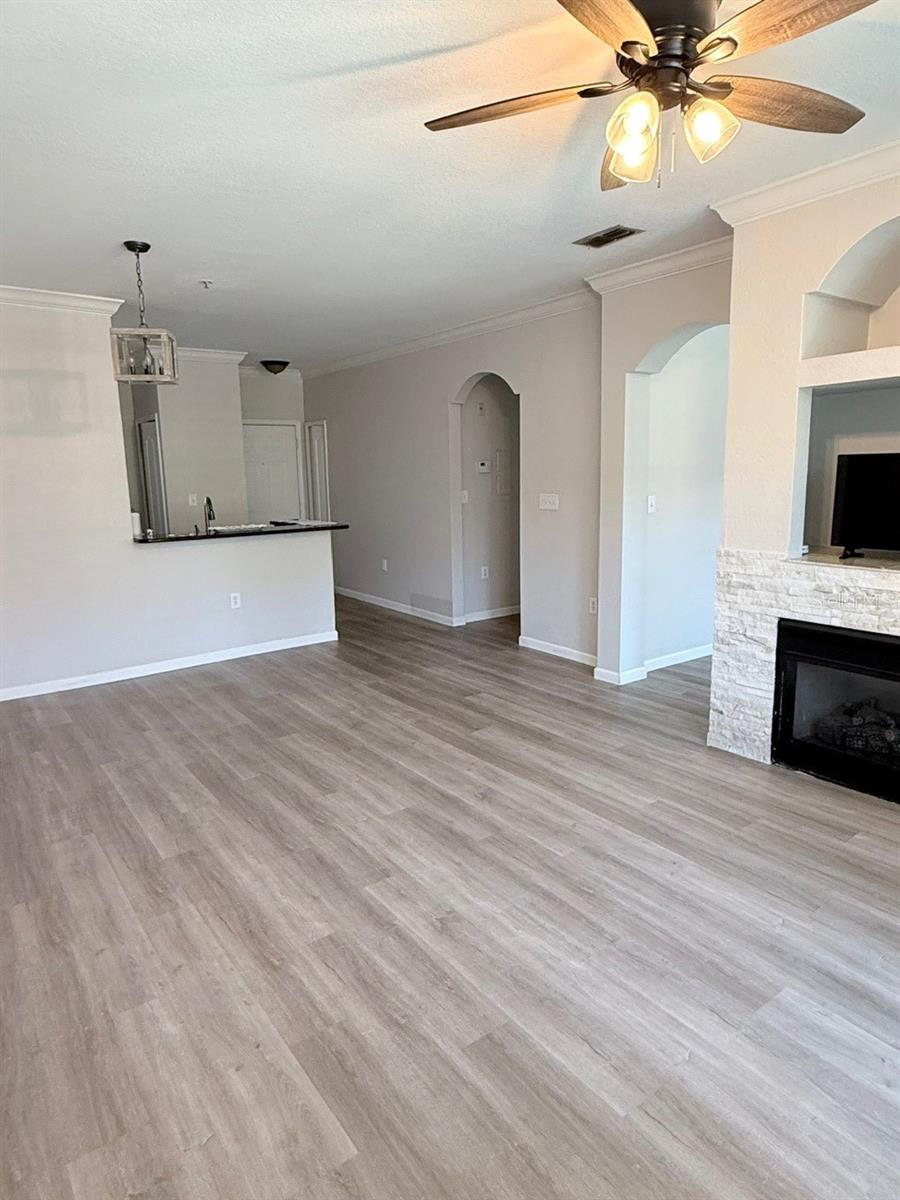 Image 8 of 37 For 2725 Via Cipriani  722a