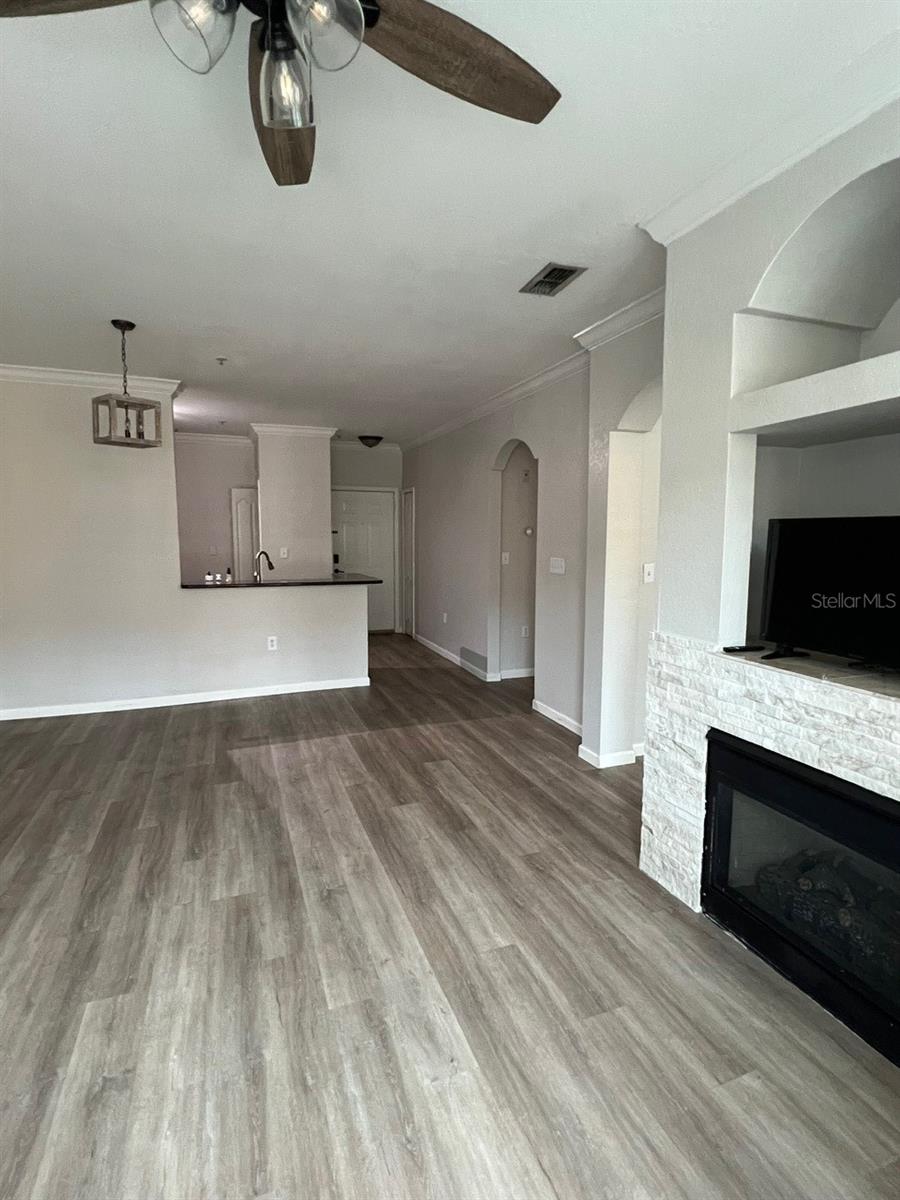 Image 9 of 37 For 2725 Via Cipriani  722a