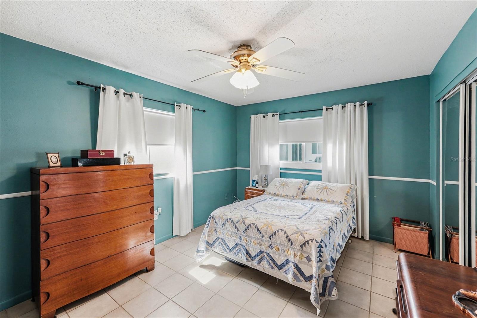 Image 7 of 11 For 5045 Lily Street N