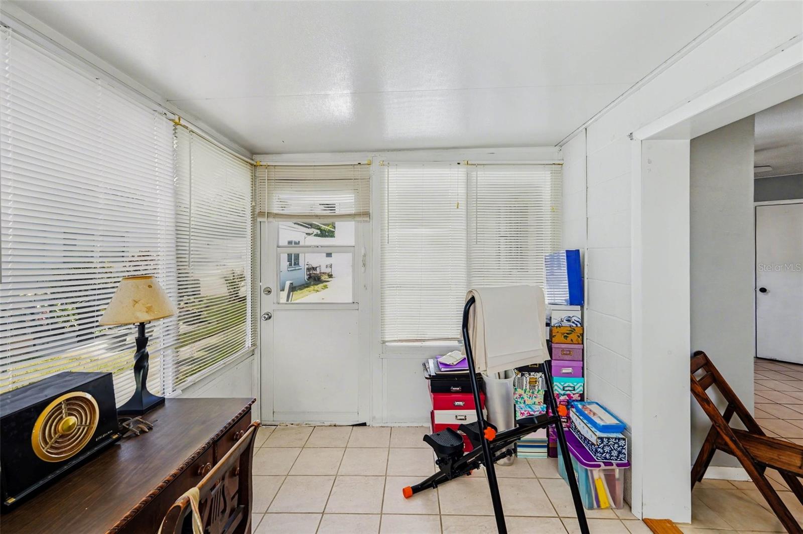 Image 9 of 11 For 5045 Lily Street N