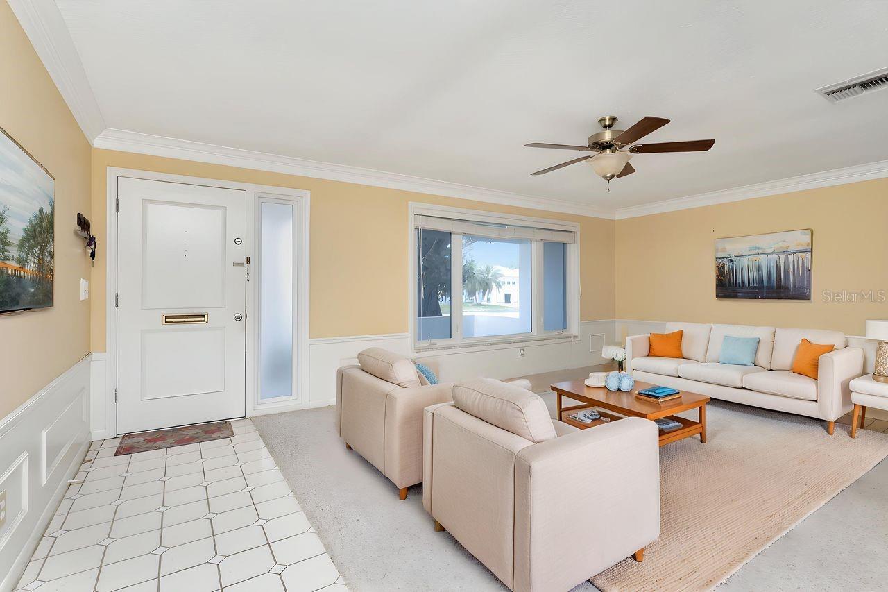 Image 12 of 49 For 10153 44th Street N 2