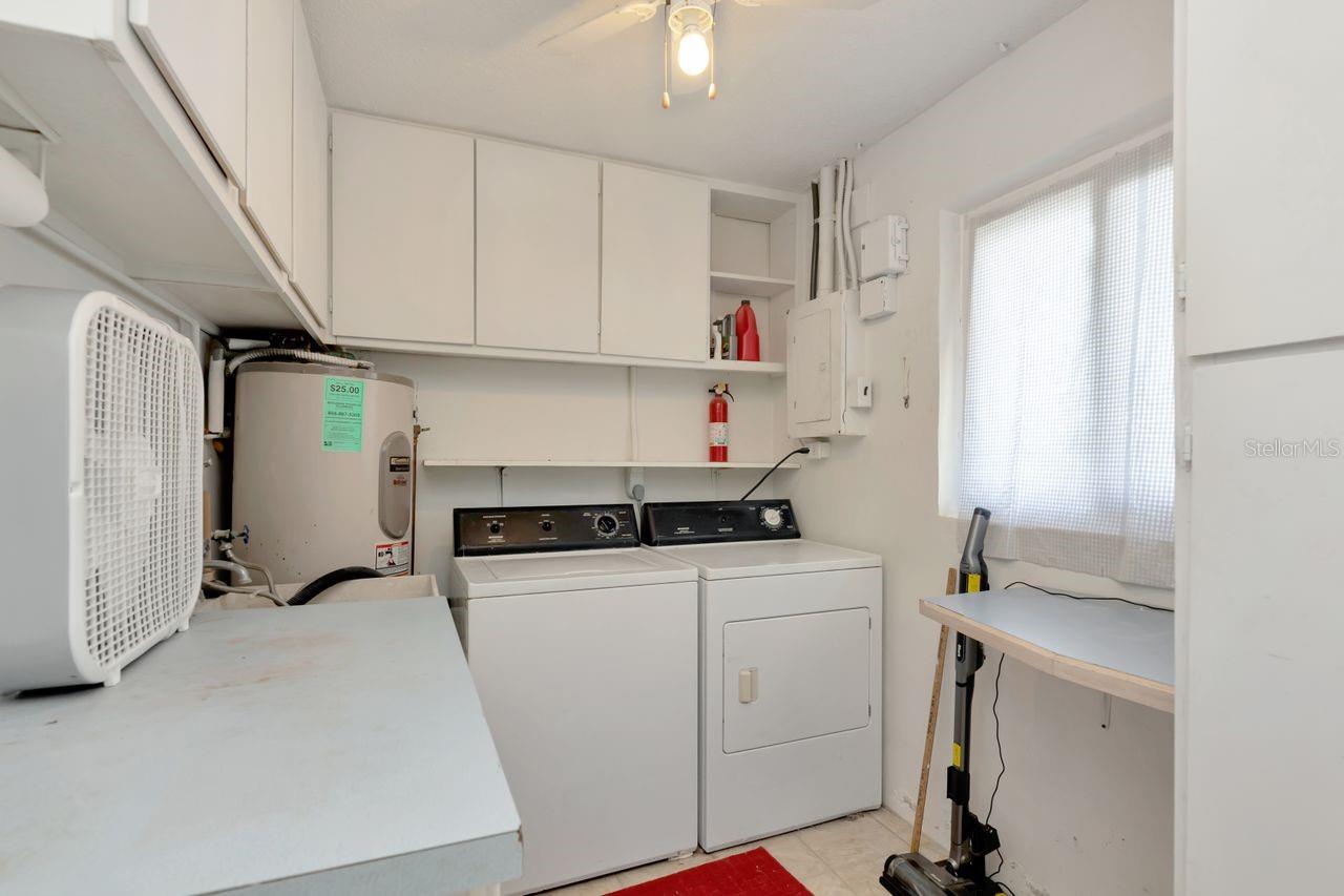 Image 43 of 49 For 10153 44th Street N 2