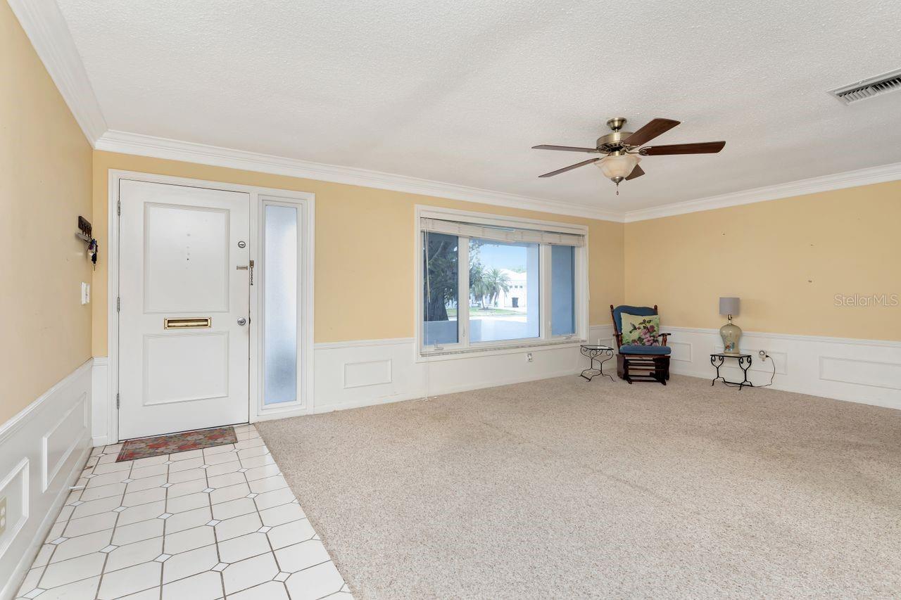 Image 6 of 49 For 10153 44th Street N 2