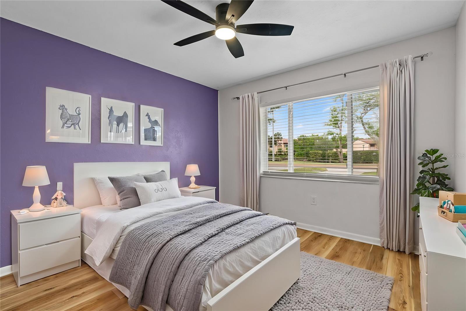 Listing photo id 19 for 9554 86th Avenue