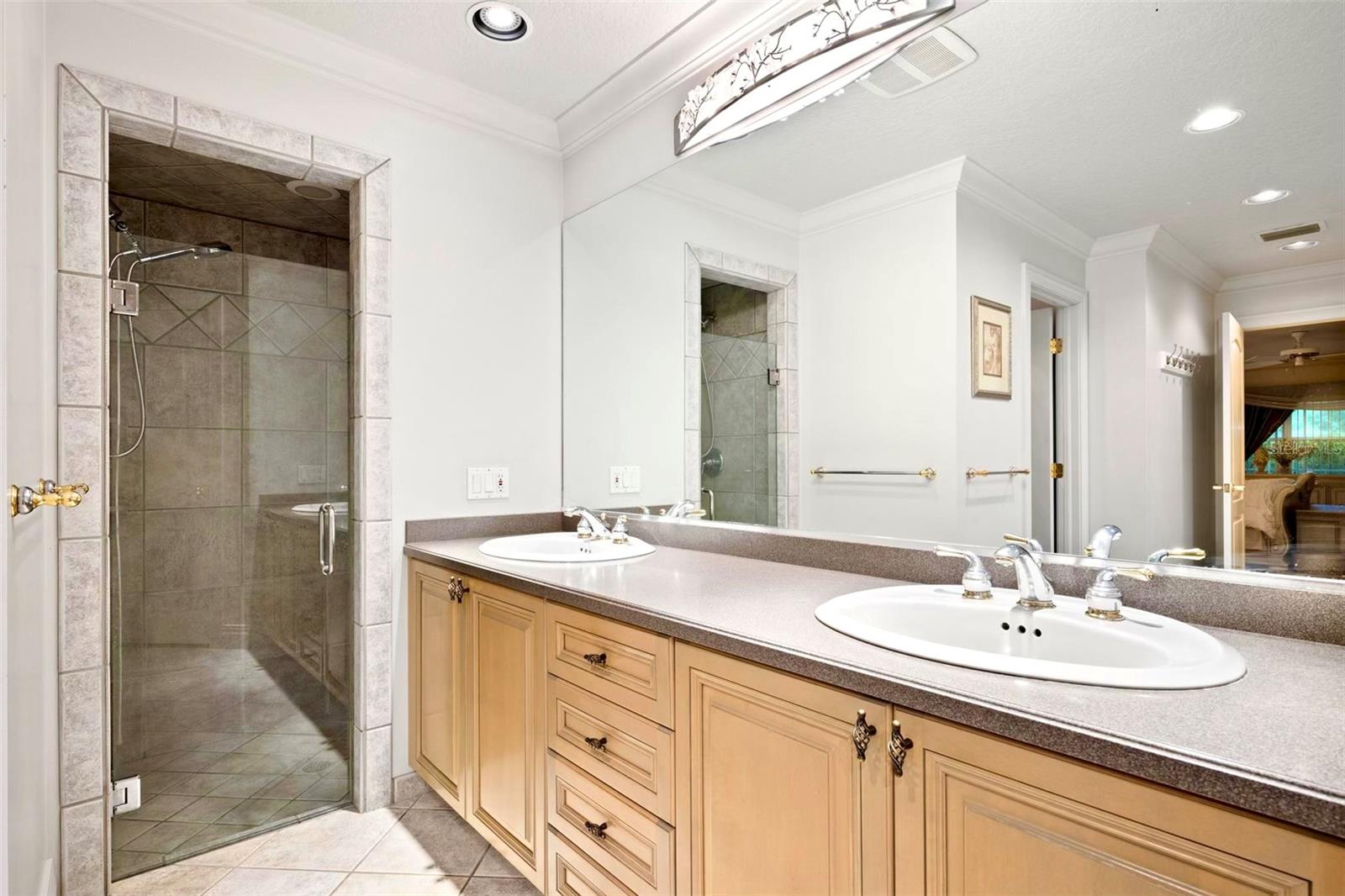 Image 17 of 25 For 3610 11th Avenue N