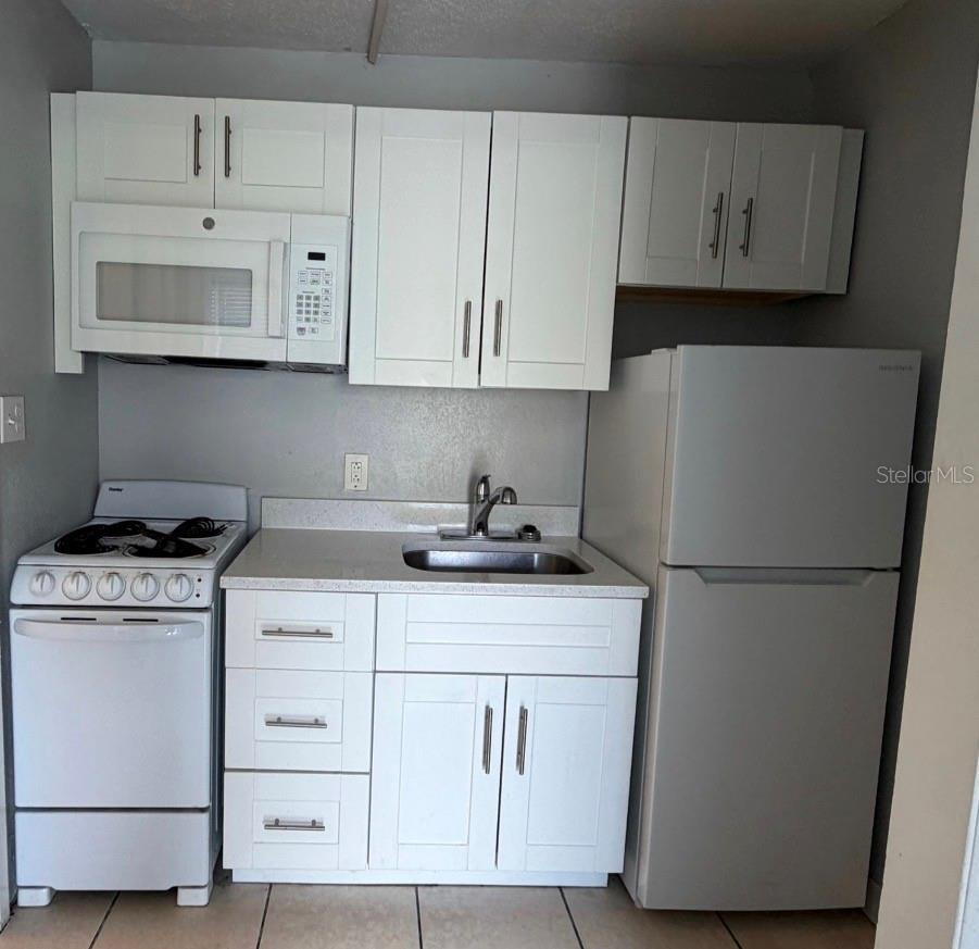 Image 5 of 6 For 515 Bon Air Street 147