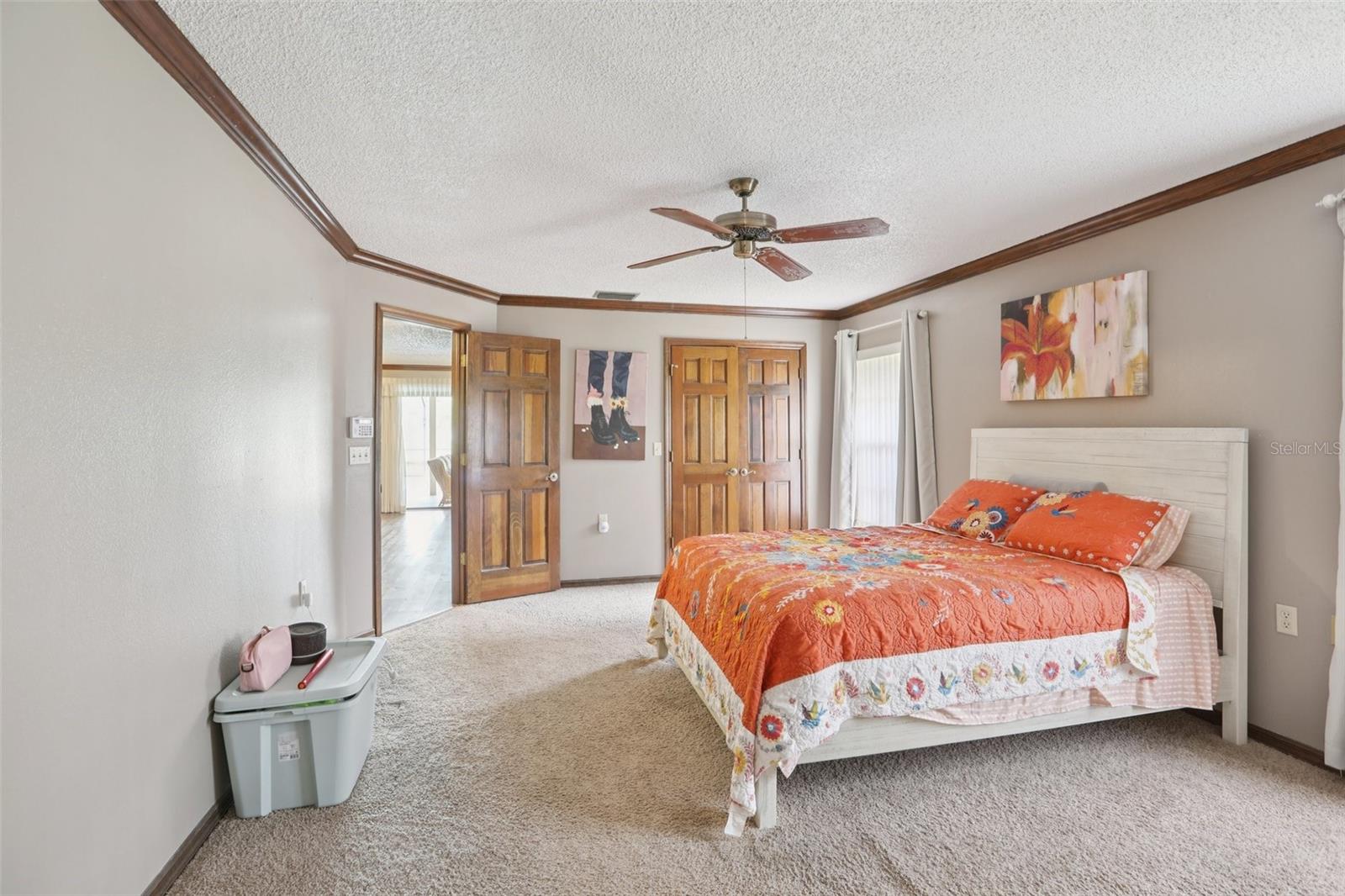 Image 16 of 28 For 366 Leafy Way Ave