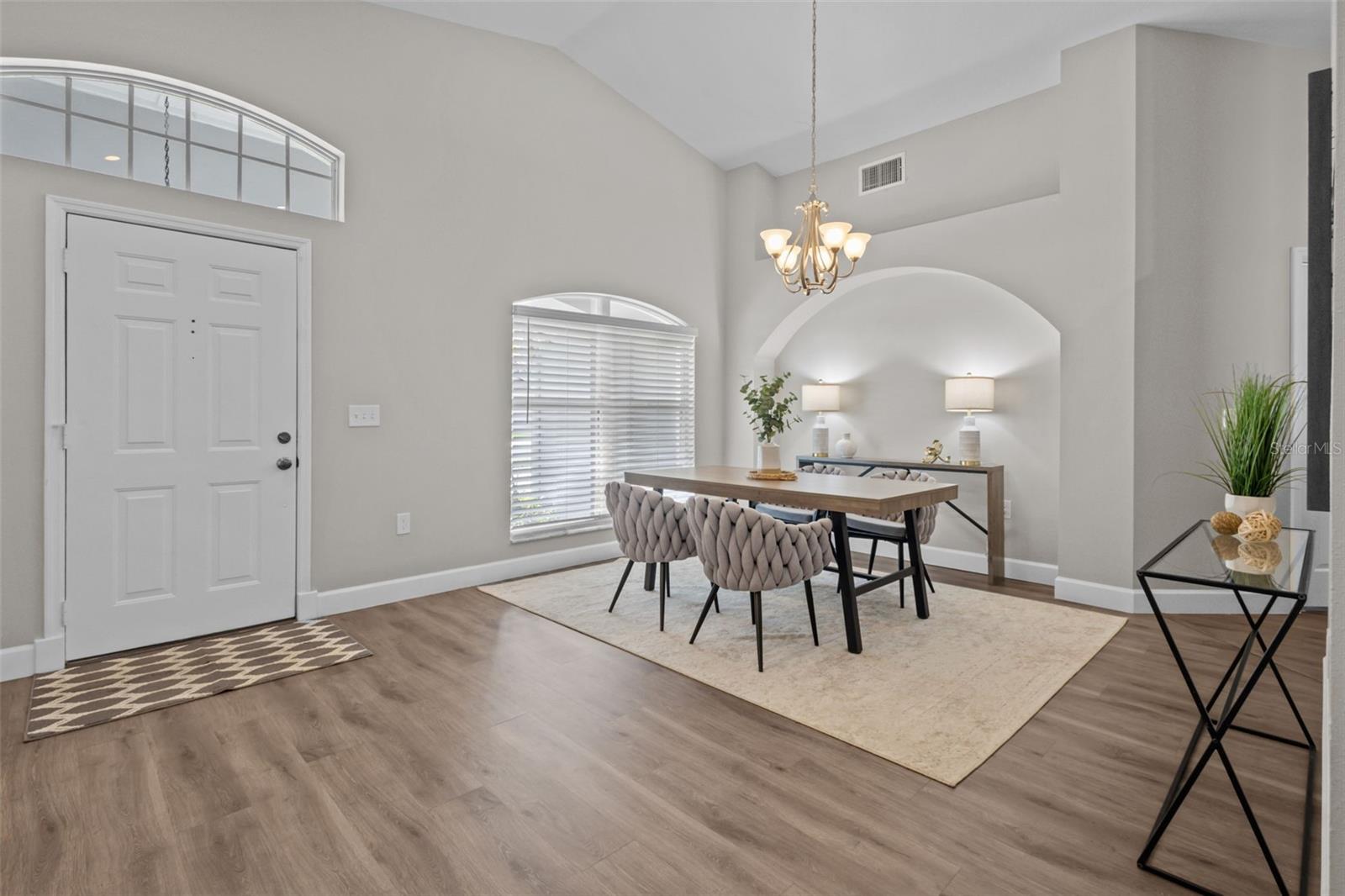 Image 7 of 40 For 3617 Treeline Drive