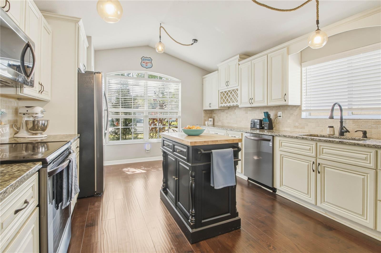 Image 10 of 44 For 10215 Charleston Corner Road