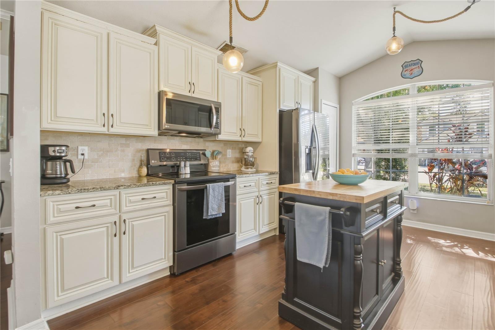 Image 11 of 44 For 10215 Charleston Corner Road