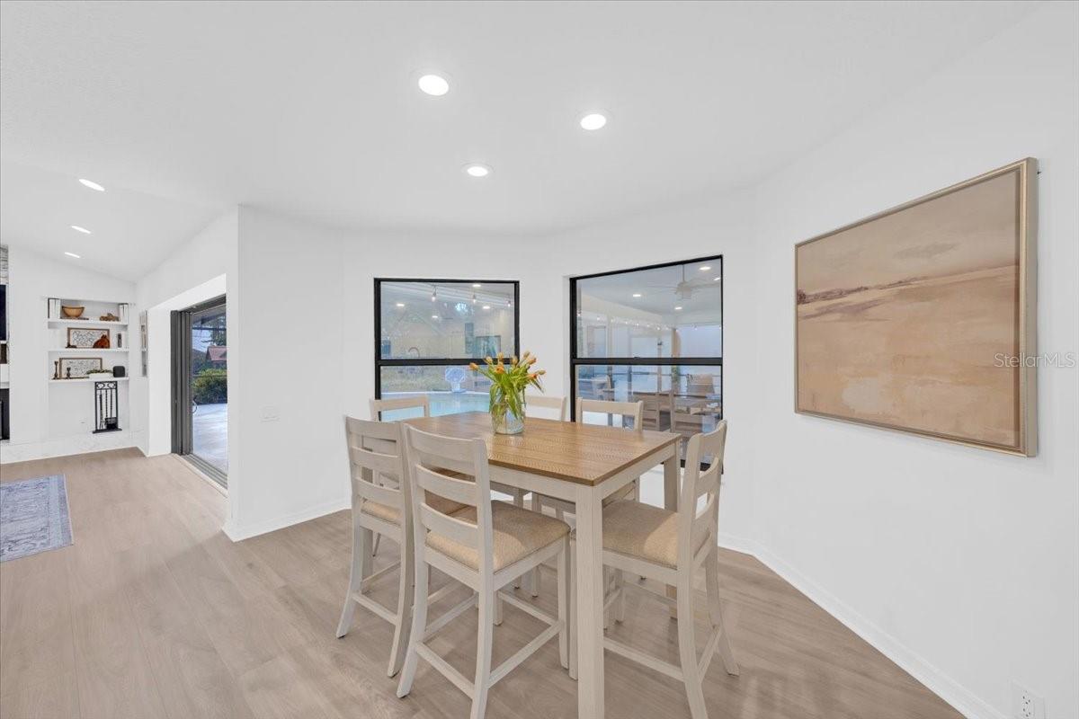 Image 13 of 37 For 6210 Iroquois Court