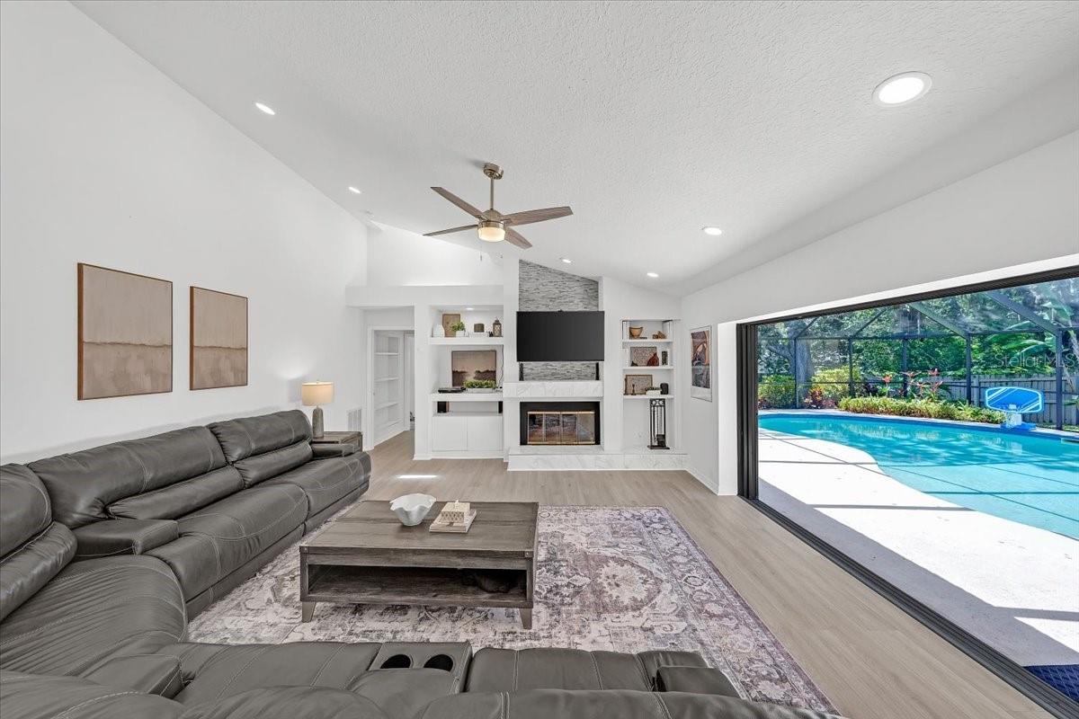 Image 15 of 37 For 6210 Iroquois Court