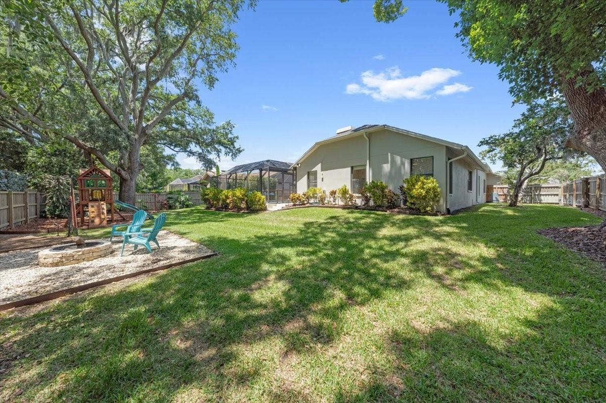 Image 30 of 37 For 6210 Iroquois Court