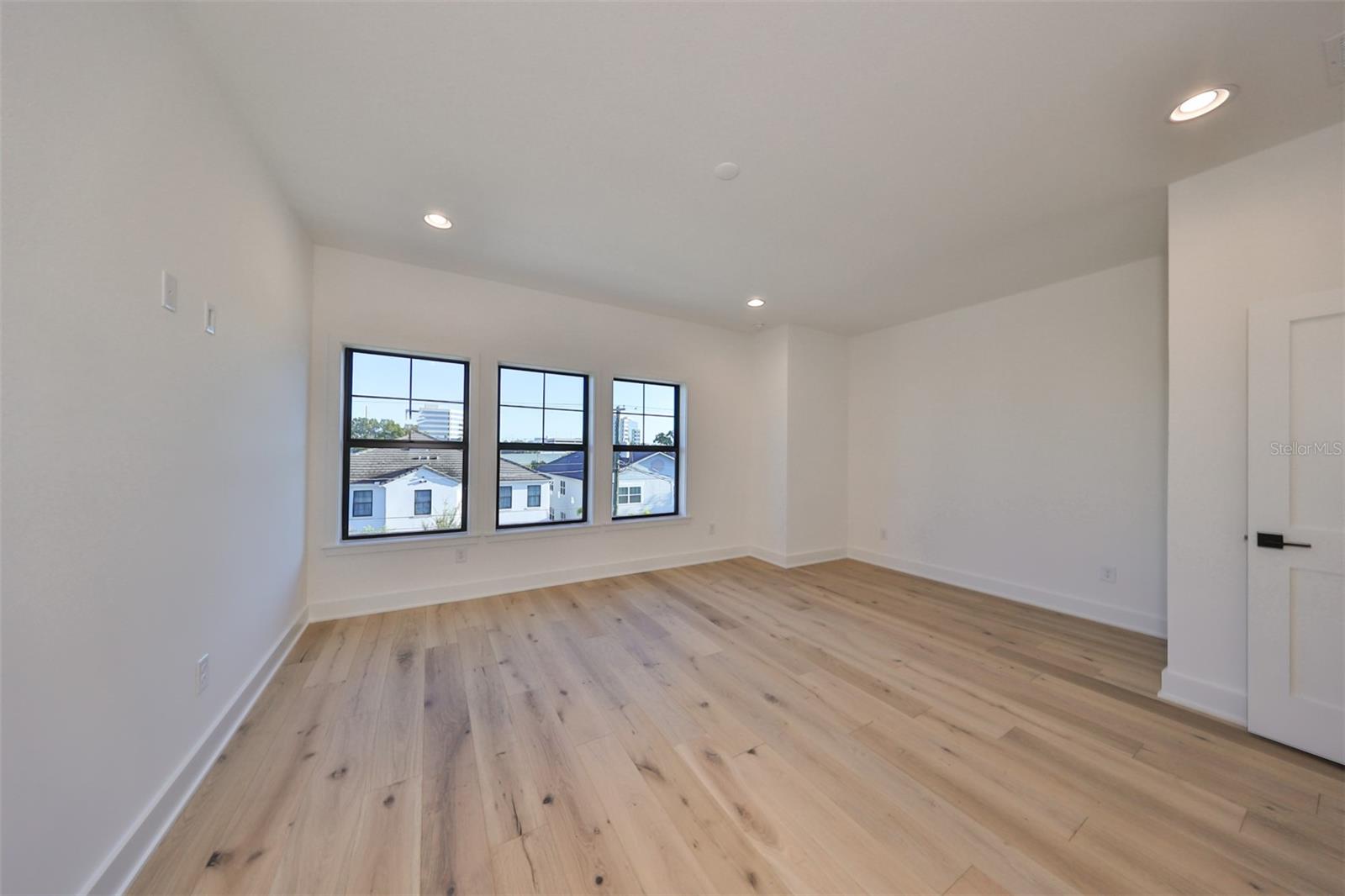 Image 10 of 12 For 4324 Gray Street 2