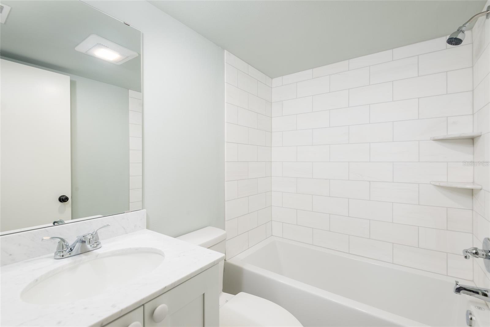 Image 12 of 19 For 525 Lincoln Avenue 106