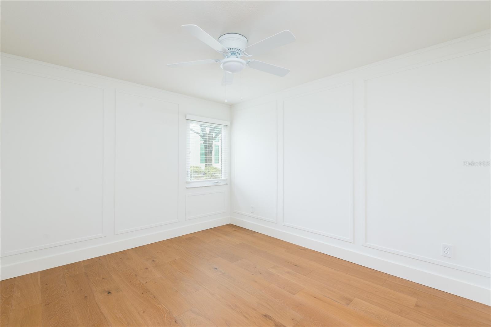 Image 16 of 19 For 525 Lincoln Avenue 106