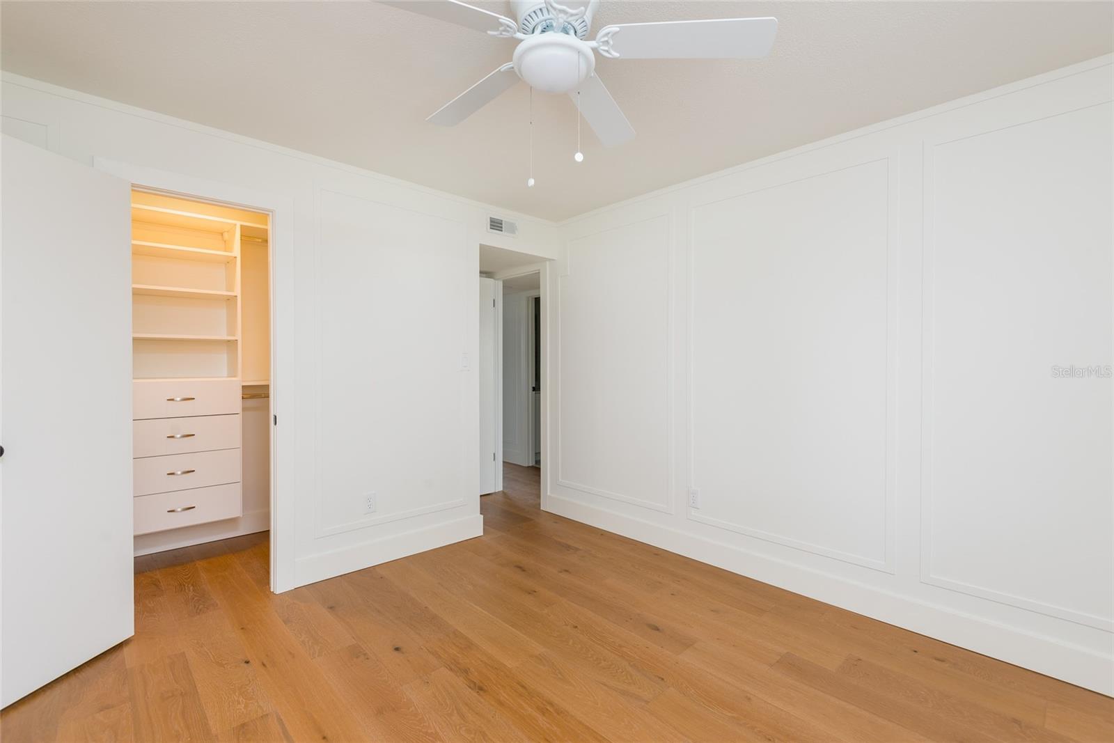 Image 17 of 19 For 525 Lincoln Avenue 106