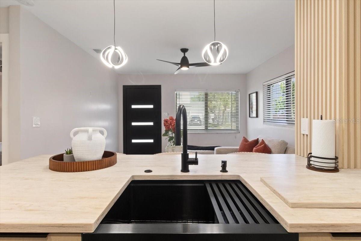 Image 10 of 25 For 312 Lincoln Ave