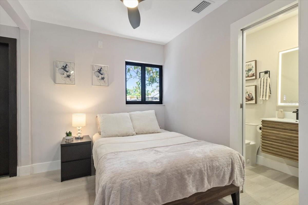 Image 19 of 25 For 312 Lincoln Ave