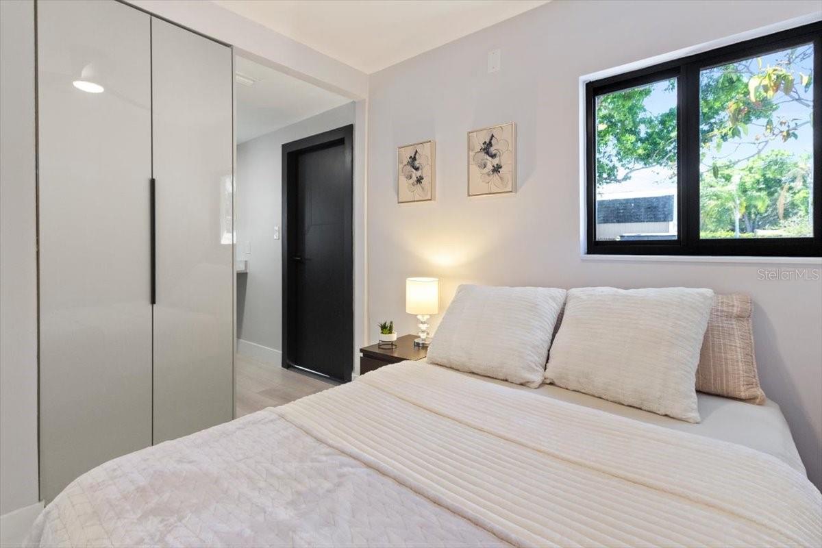 Image 20 of 25 For 312 Lincoln Ave