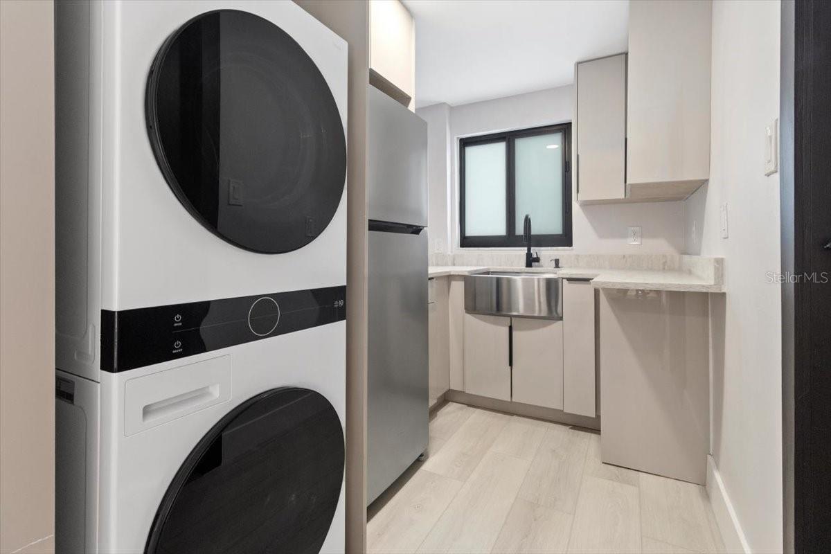 Image 23 of 25 For 312 Lincoln Ave