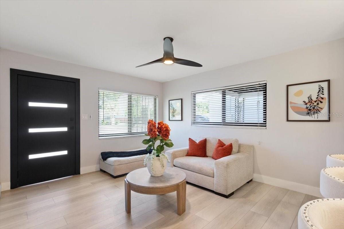 Image 8 of 25 For 312 Lincoln Ave