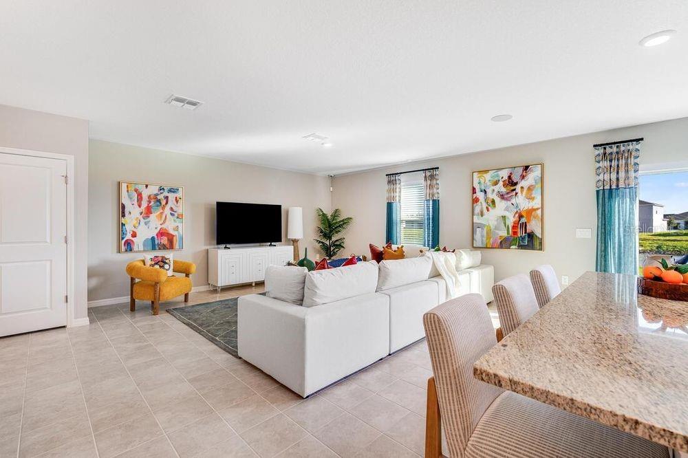 Image 11 of 31 For 13426 Camelot Court