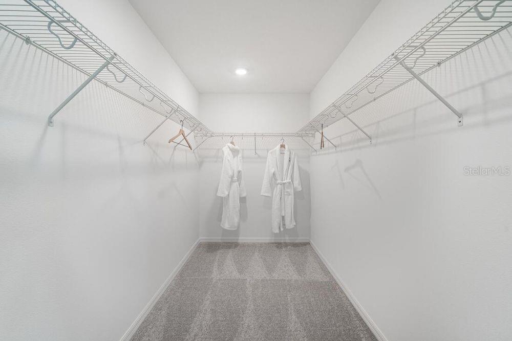 Image 22 of 31 For 13426 Camelot Court