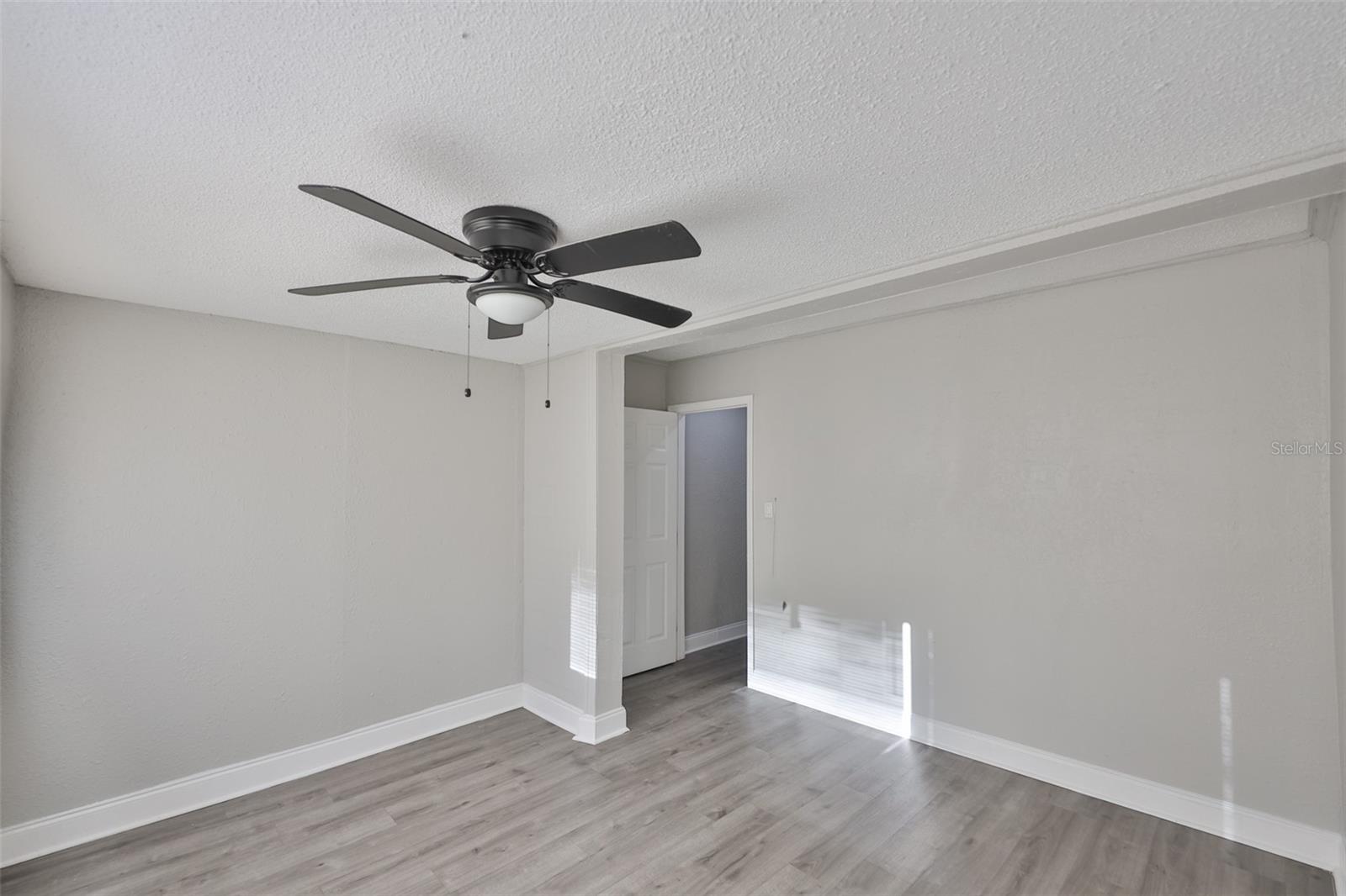 Listing photo id 17 for 4602 Courtland Street