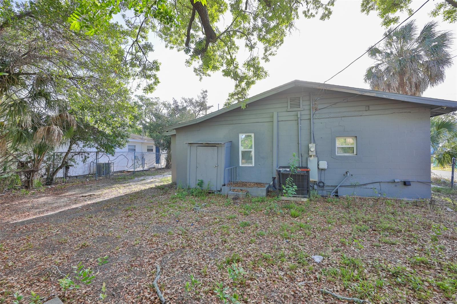 Listing photo id 22 for 4602 Courtland Street