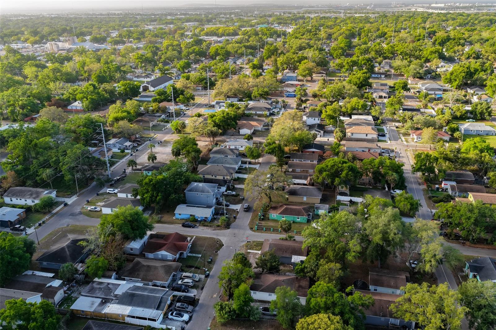 Listing photo id 32 for 4602 Courtland Street