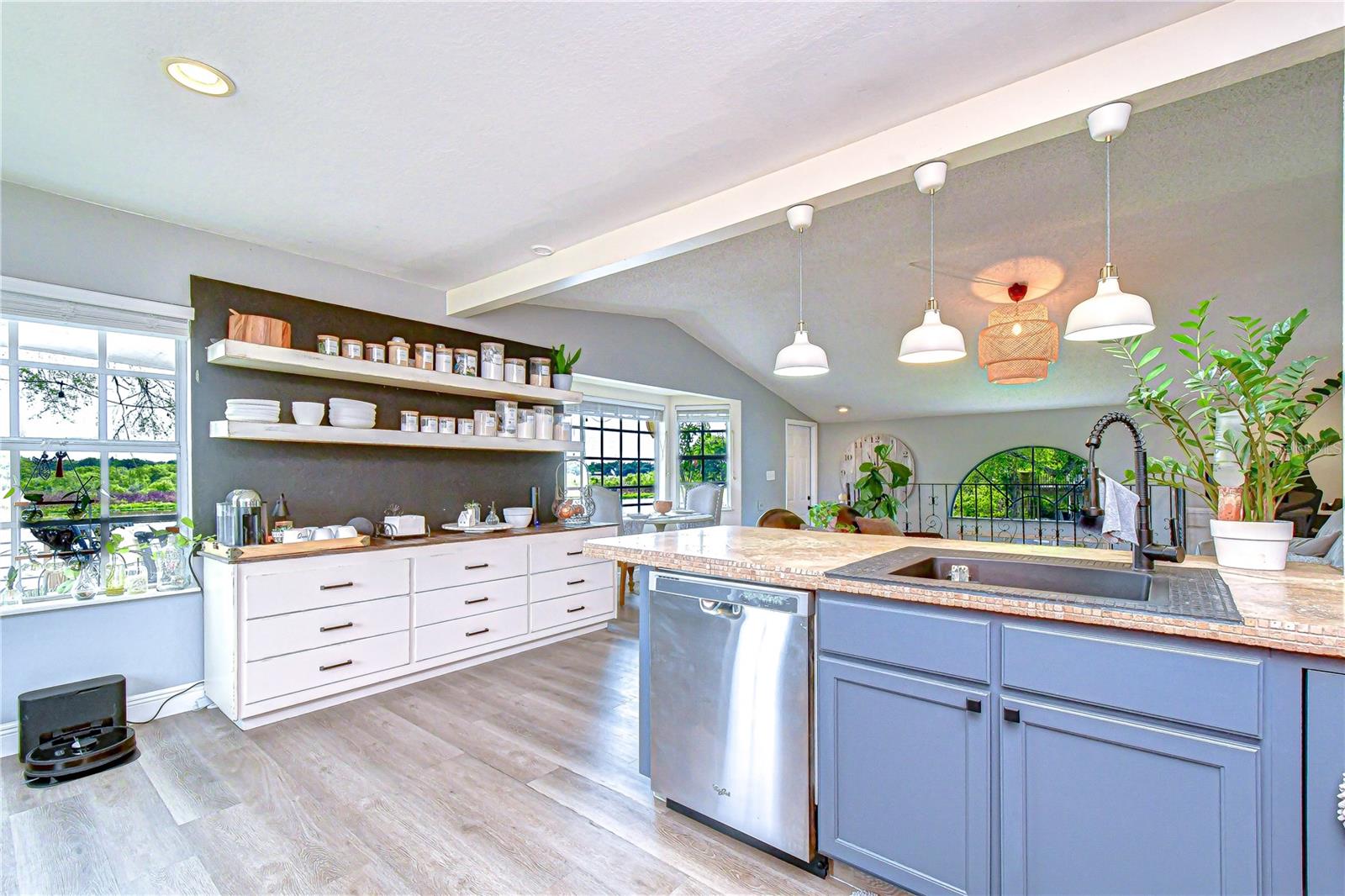 Image 11 of 32 For 1216 Brandon Lakes Avenue