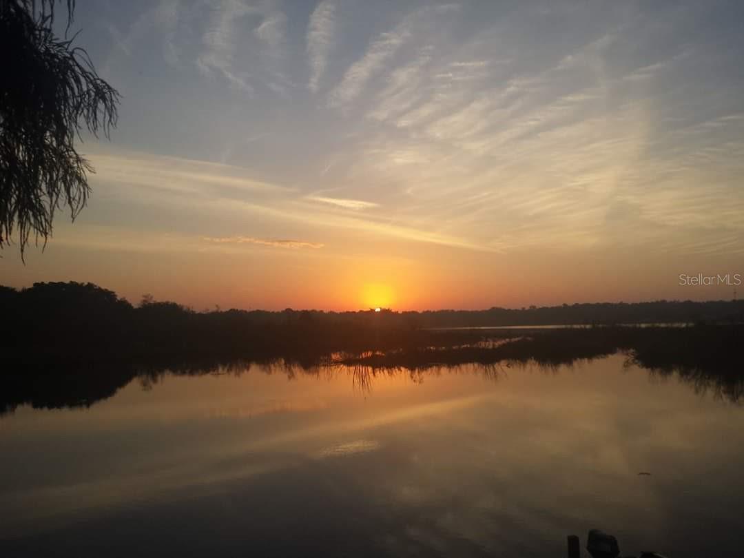 Image 27 of 32 For 1216 Brandon Lakes Avenue