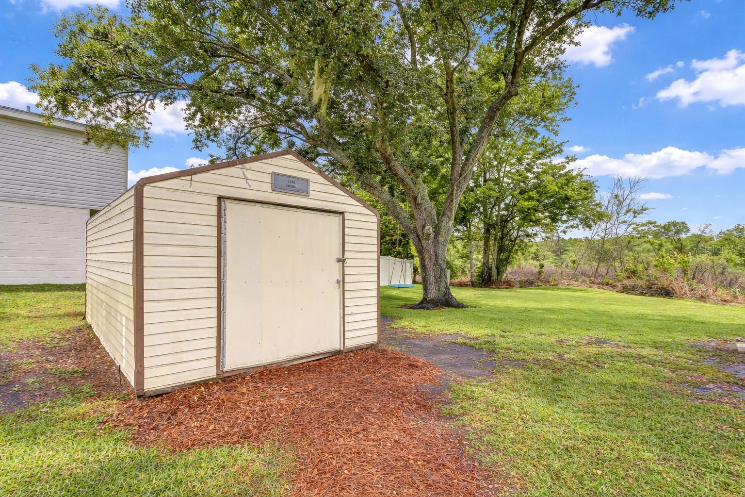 Image 31 of 32 For 1216 Brandon Lakes Avenue